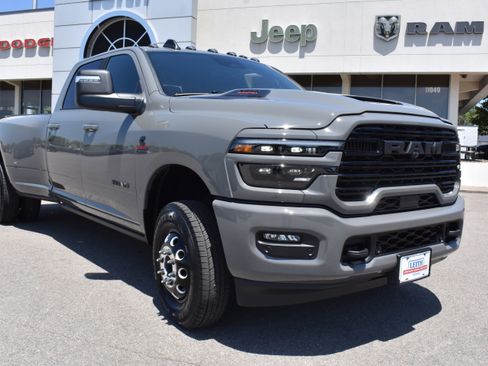 New 2026 RAM 3500 Laramie AWD/4WD image 2