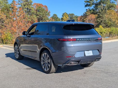New 2025 Land Rover Range Rover Sport Dynamic SE image 7