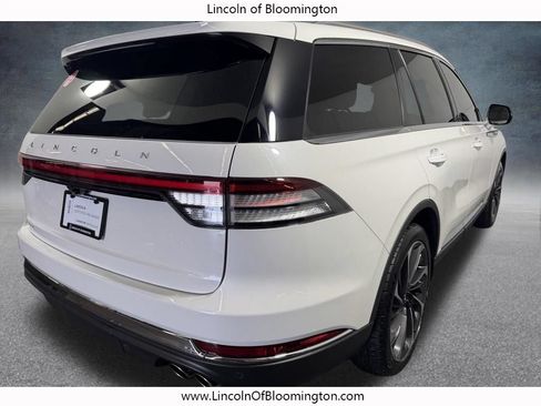 Used 2025 Lincoln Aviator Reserve w/ Equipment Group 201A AWD/4WD image 8