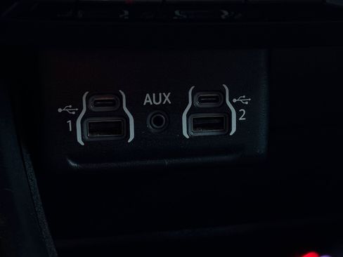 Used 2023 Dodge Durango GT RWD image 21