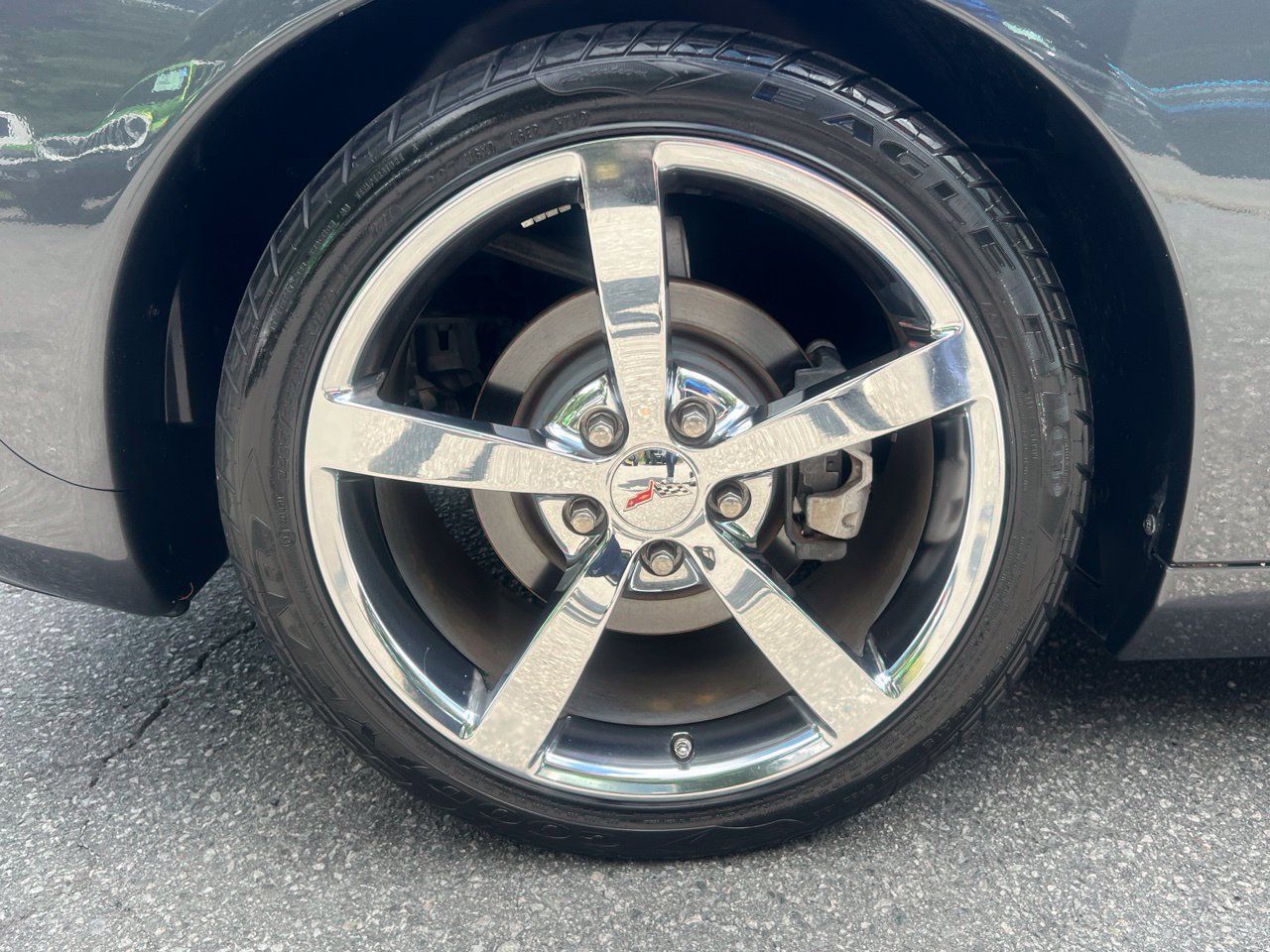 Used 2010 Chevrolet Corvette Convertible w/ 2LT RWD image 13