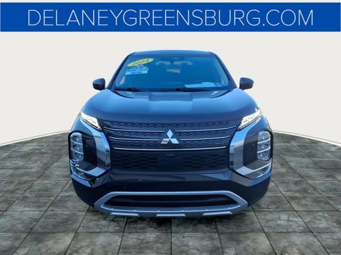 Used 2024 Mitsubishi Outlander SE image 8