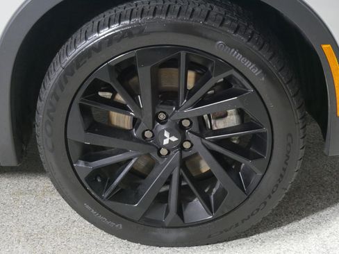Used 2022 Mitsubishi Outlander SE AWD/4WD image 15