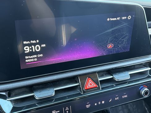 Certified 2023 Kia Niro EX image 27