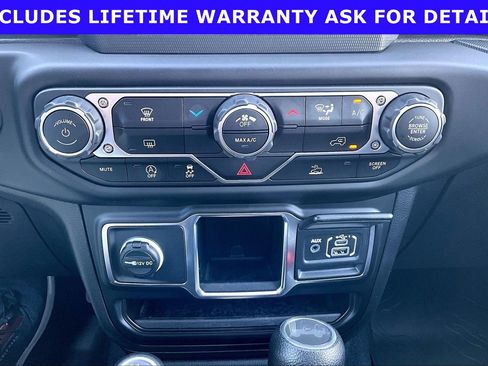 Used 2023 Jeep Wrangler Sport AWD/4WD image 27