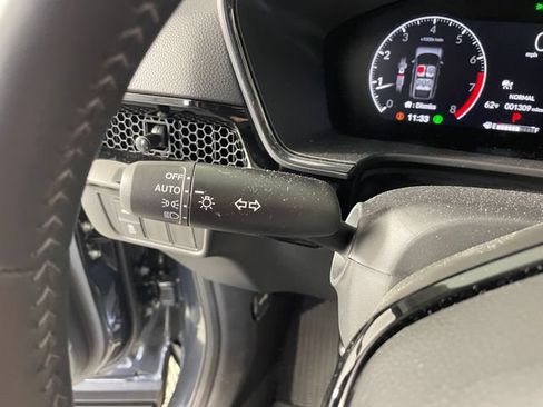 Used 2025 Honda CR-V EX-L image 13