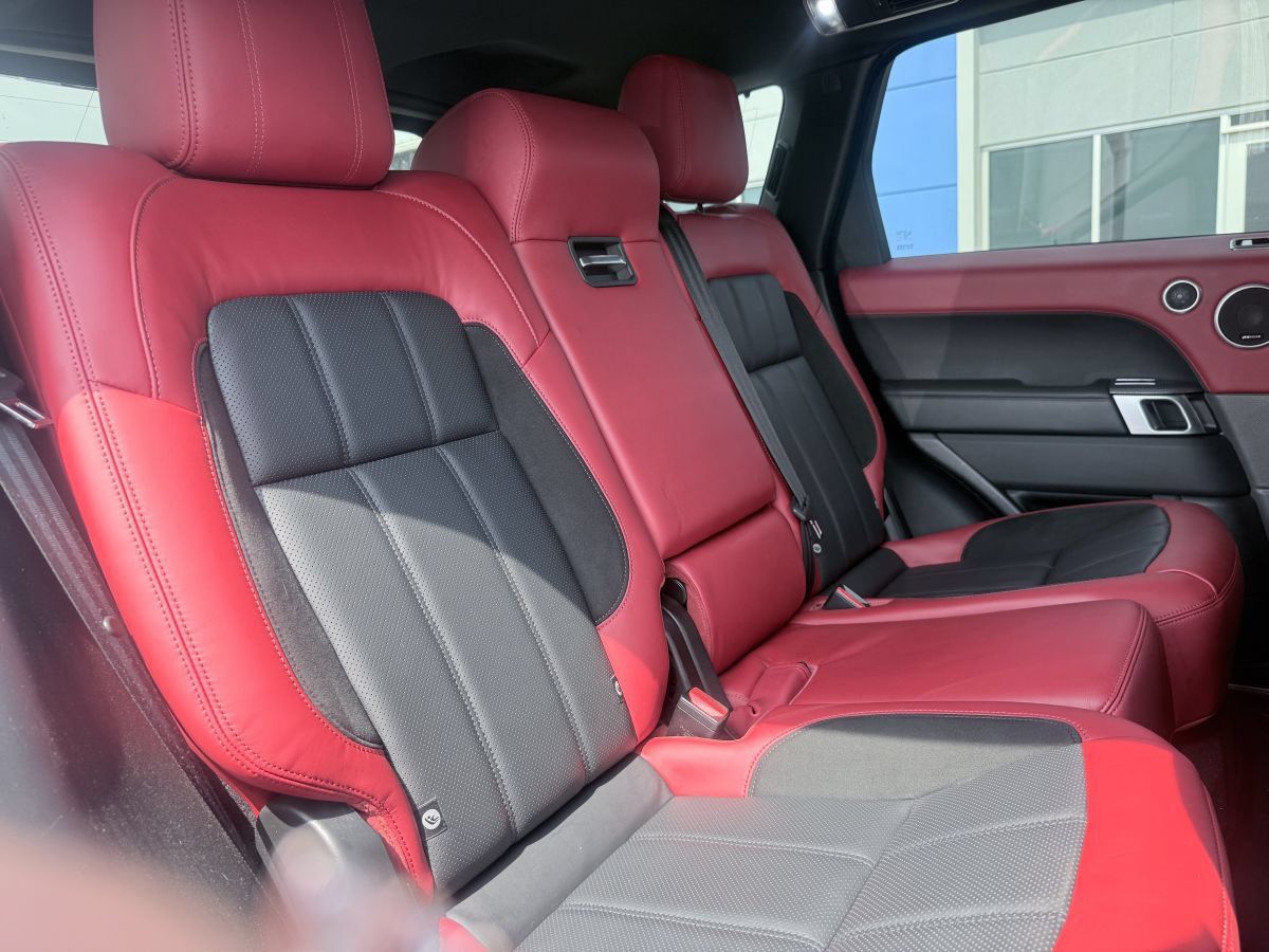 Used 2019 Land Rover Range Rover Sport HST AWD/4WD image 14