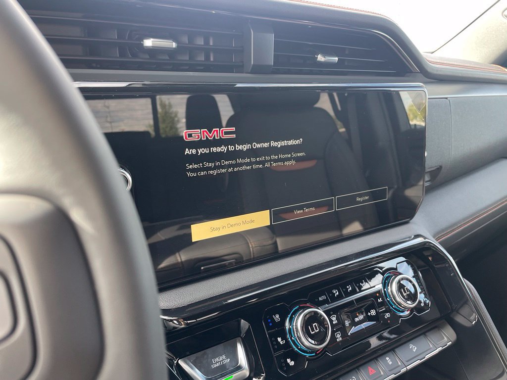 New 2026 GMC Sierra 1500 AT4 w/ AT4 Premium Package AWD/4WD image 17