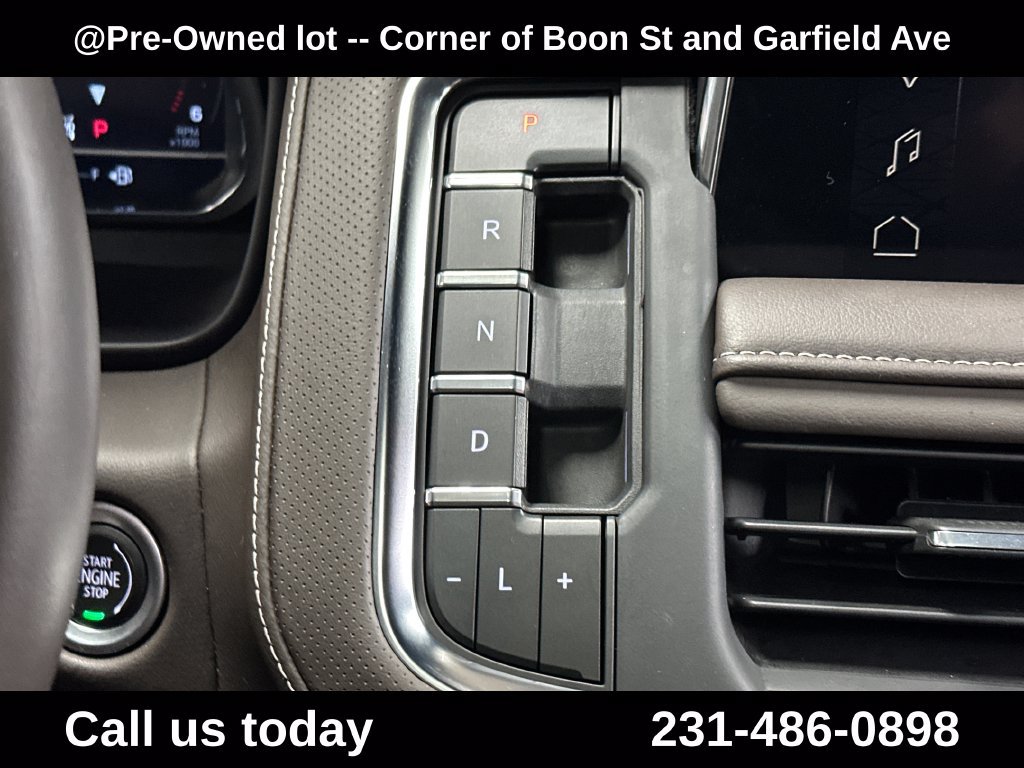 Used 2023 GMC Yukon SLT w/ SLT Premium Package AWD/4WD image 23