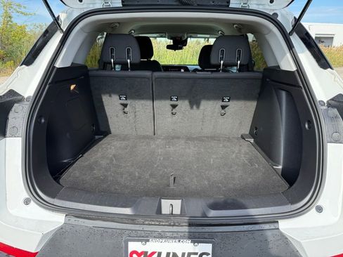 Used 2024 Chevrolet TrailBlazer LT w/ Driver Confidence Package image 30