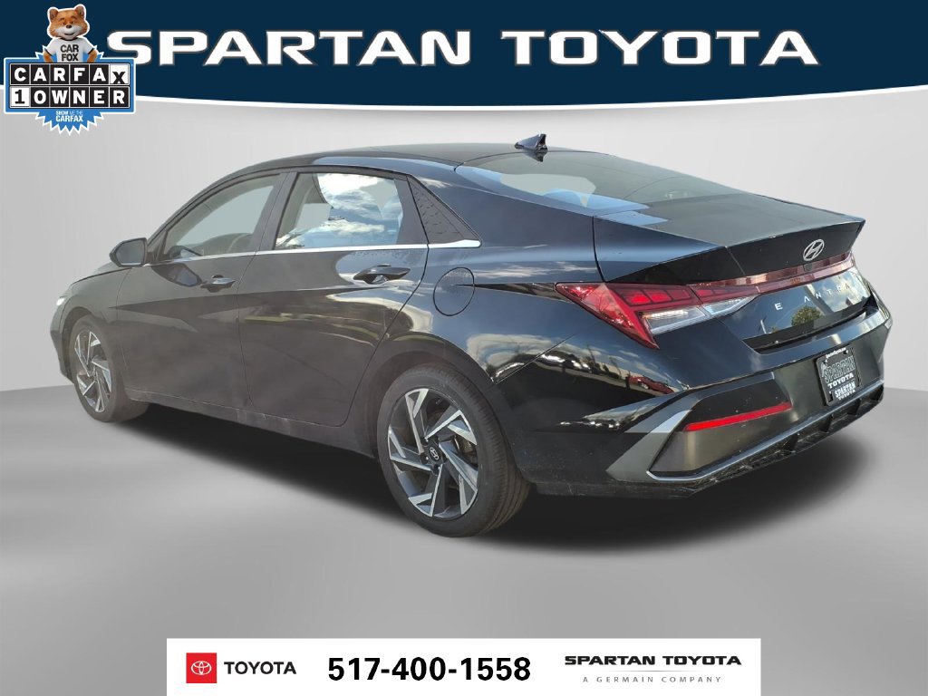 Used 2025 Hyundai Elantra SEL FWD image 10