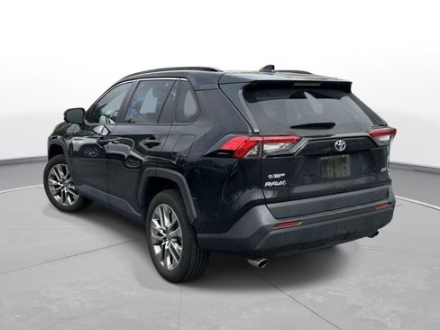 Used 2024 Toyota RAV4 XLE Premium image 8