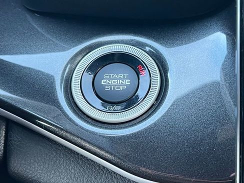 Certified 2022 Jeep Grand Cherokee Altitude AWD/4WD image 29