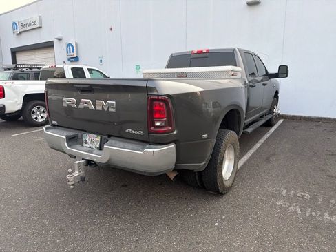 Used 2025 RAM 3500 Tradesman AWD/4WD image 4