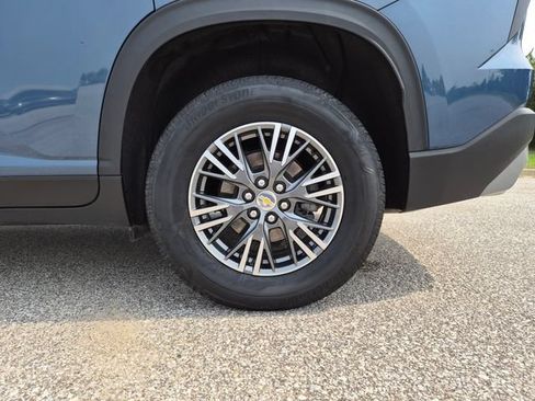 Used 2024 Chevrolet Traverse LT FWD image 10
