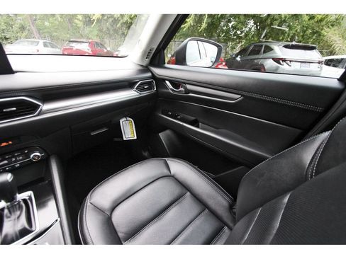Certified 2025 MAZDA CX-5 AWD 2.5 S w/ Preferred Package image 9