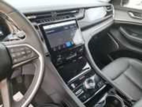 Used 2022 Jeep Grand Cherokee Limited 4xe image 12