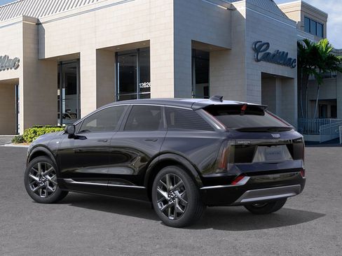 New 2026 Cadillac Optiq Luxury 2 image 3