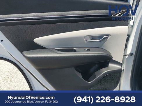 Certified 2023 Hyundai Tucson SEL AWD/4WD image 17