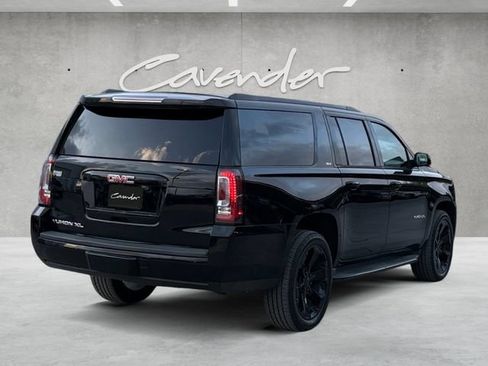Used 2019 GMC Yukon XL SLT w/ Graphite Performance Edition AWD/4WD image 16