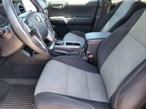 Certified 2023 Toyota Tacoma TRD Sport w/ Advanced Technology Package AWD/4WD image 10