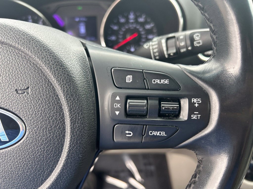 Used 2020 Kia Sedona EX FWD image 42