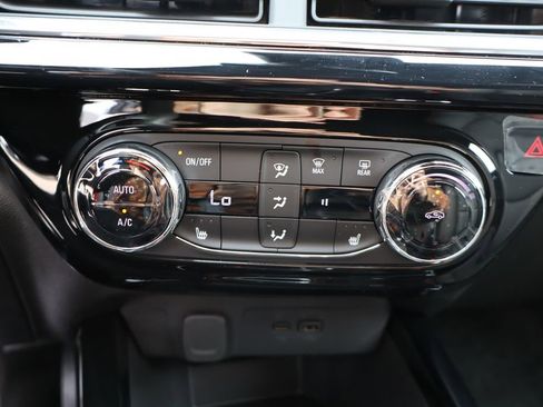 New 2026 Chevrolet Trax RS w/ Driver Confidence Package image 18