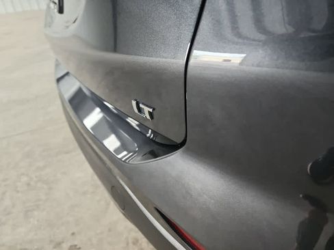 Used 2023 Chevrolet Equinox LT image 16