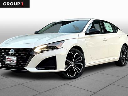 Used 2025 Nissan Altima 2.5 SR