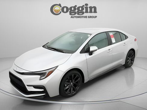 Used 2025 Toyota Corolla SE FWD image 1