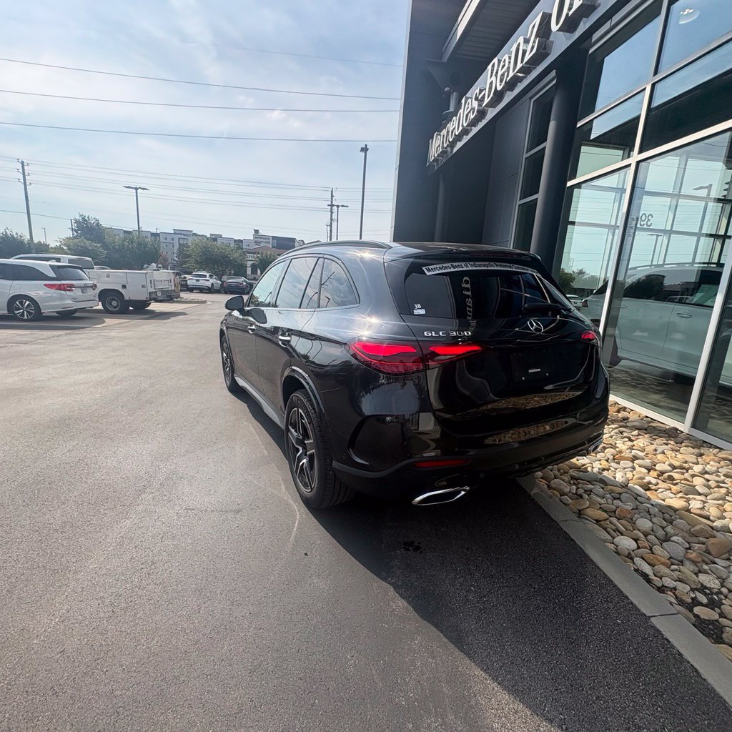 Used 2026 Mercedes-Benz GLC 300 4MATIC image 8