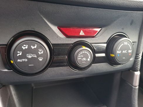 Used 2020 Subaru Forester Premium image 16