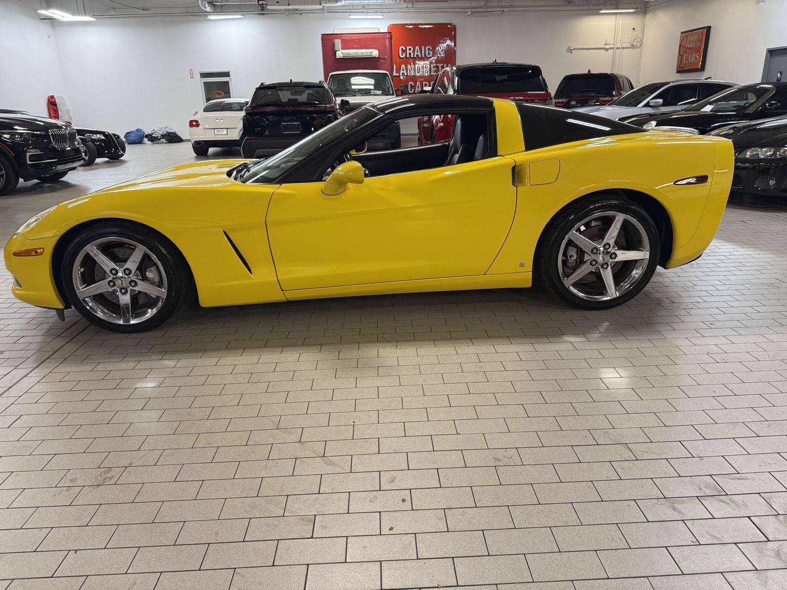 Used 2007 Chevrolet Corvette Coupe w/ Preferred Equipment Group RWD image 1