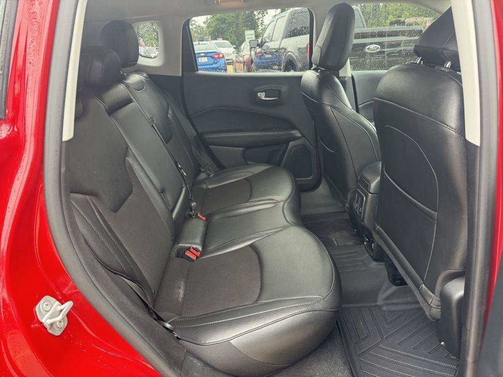 Used 2020 Jeep Compass Latitude FWD image 11