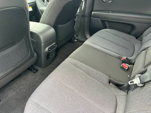 New 2026 Hyundai Ioniq 5 SE image 4