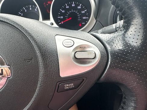 Used 2014 Nissan Juke SV AWD/4WD image 15