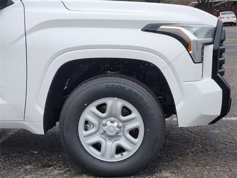 New 2026 Toyota Tundra SR image 5