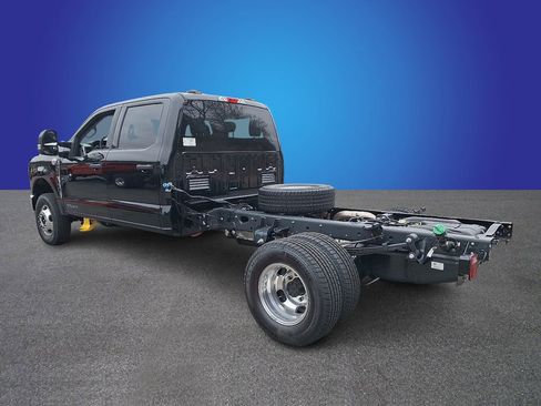 New 2026 Ford F350 XLT w/ XLT Value Package AWD/4WD image 4