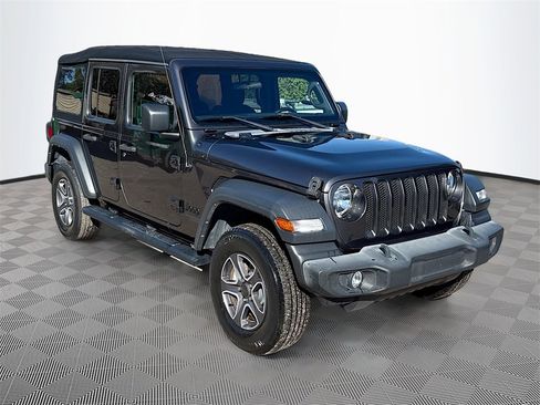 Used 2021 Jeep Wrangler Unlimited Sport image 4