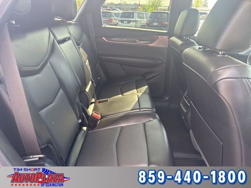 Used 2024 Cadillac XT5 Sportv AWD/4WD image 32