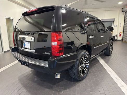 Used 2011 Chevrolet Tahoe LTZ AWD/4WD image 5