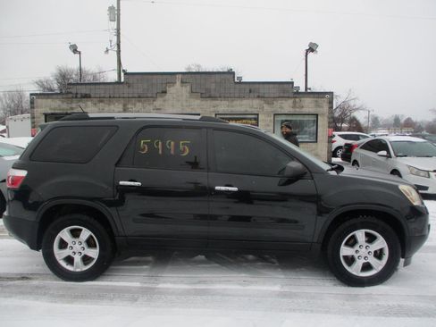 Used 2010 GMC Acadia SL FWD image 2