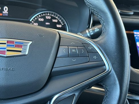 Certified 2023 Cadillac XT5 Luxury FWD image 33