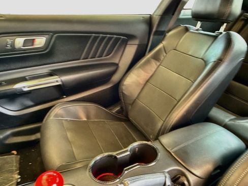 Used 2021 Ford Mustang GT Premium w/ GT Performance Package RWD image 24