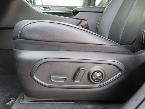 New 2026 Jeep Grand Cherokee Limited image 10