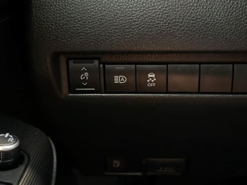 Used 2022 Toyota Venza XLE AWD/4WD image 31
