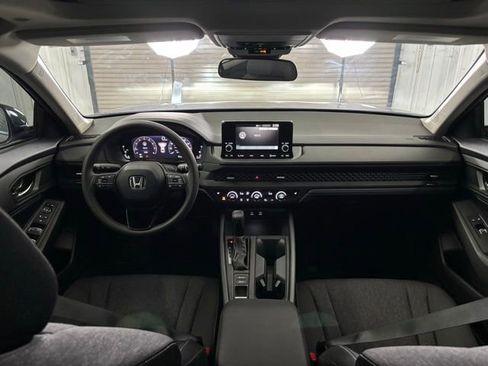 Used 2023 Honda Accord EX image 14