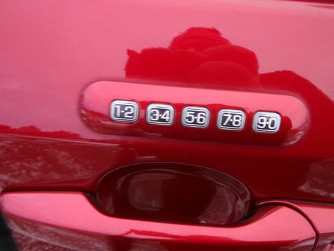 Used 2013 Ford Edge Limited image 47