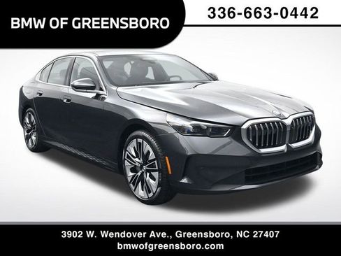 New 2026 BMW i5 eDrive40 image 1