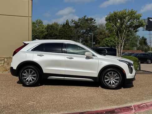 Used 2020 Cadillac XT4 Premium Luxury w/ Driver Awareness Package image 7